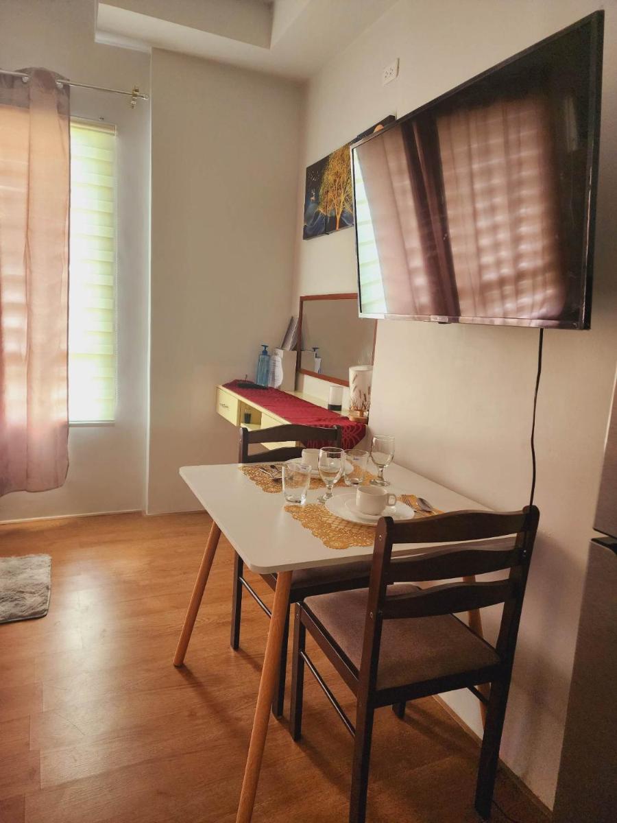 CONDO STAYCATION - Housity