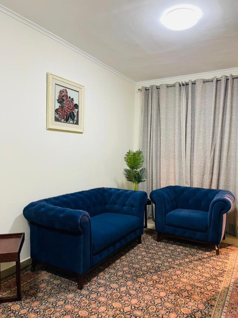 The Town House III - Housity