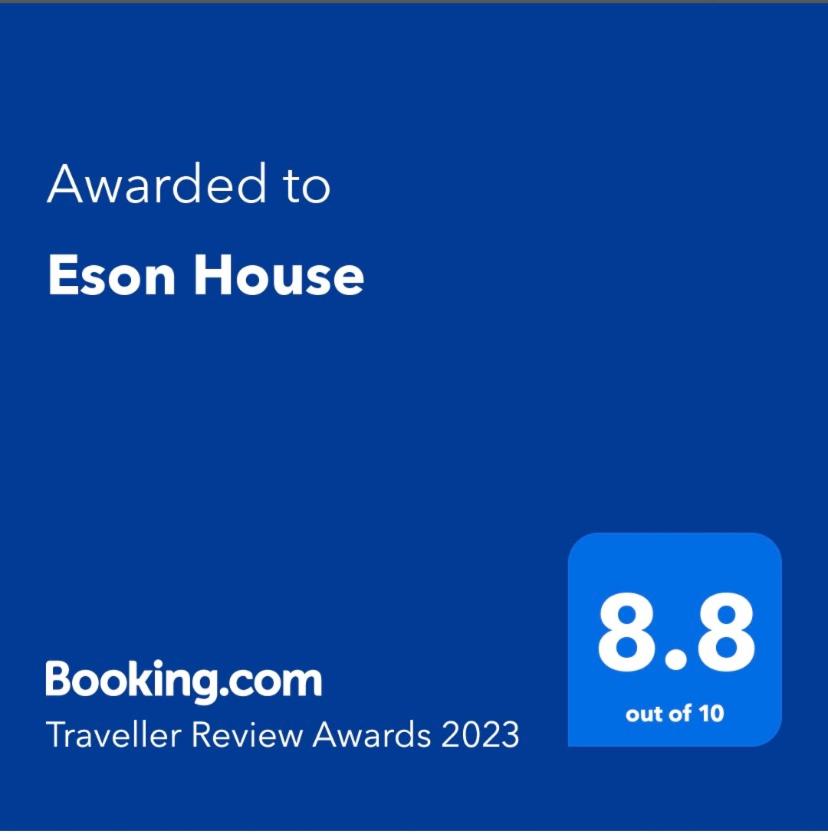 Eson House - Housity