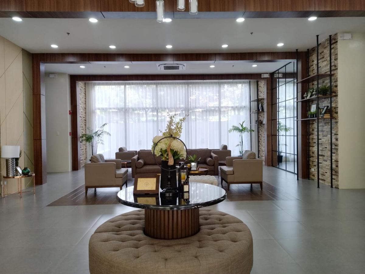Brenthill condominium by vista residences - Housity