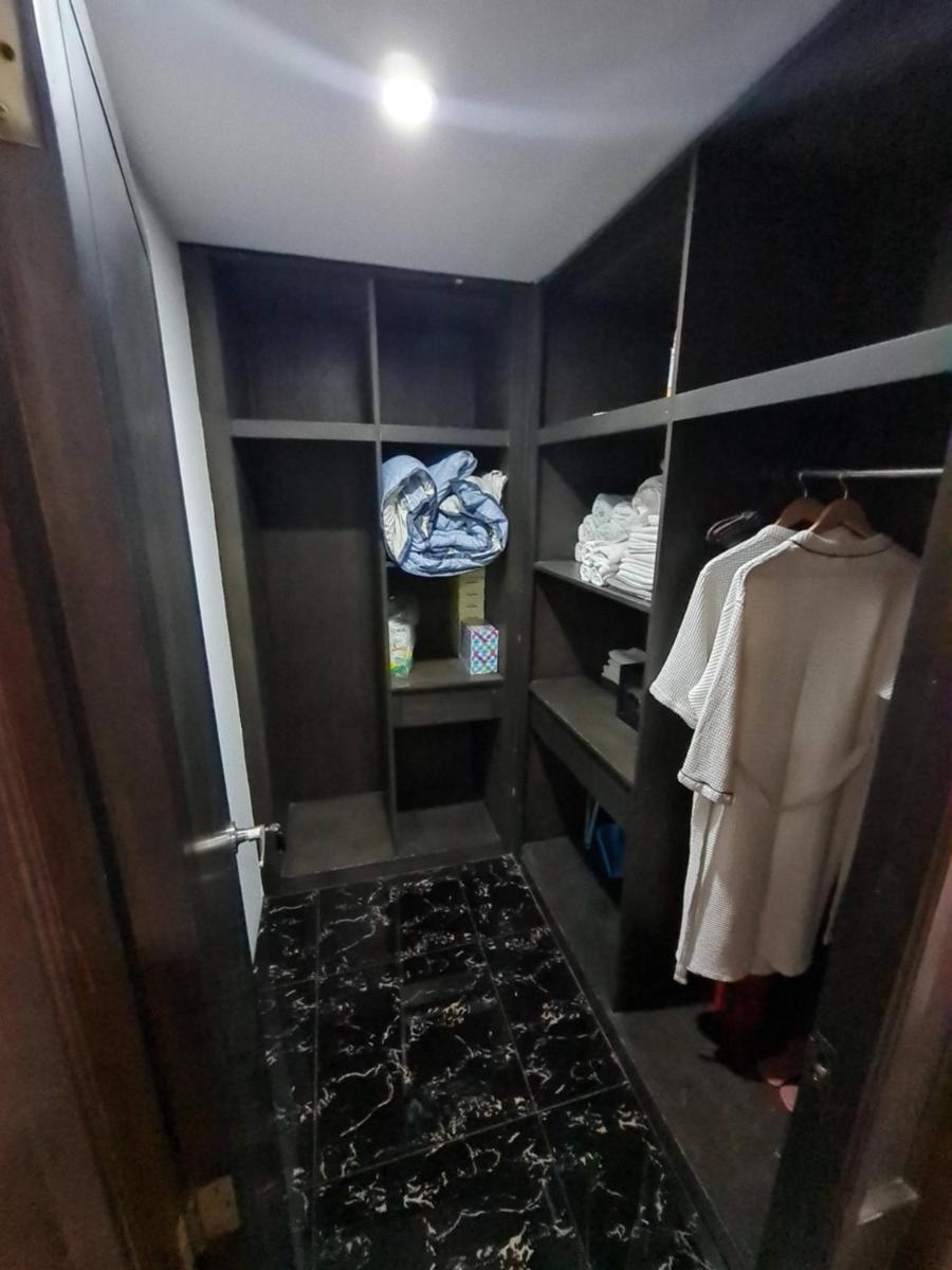 Suitetrails - Off Walking St Executive Suite