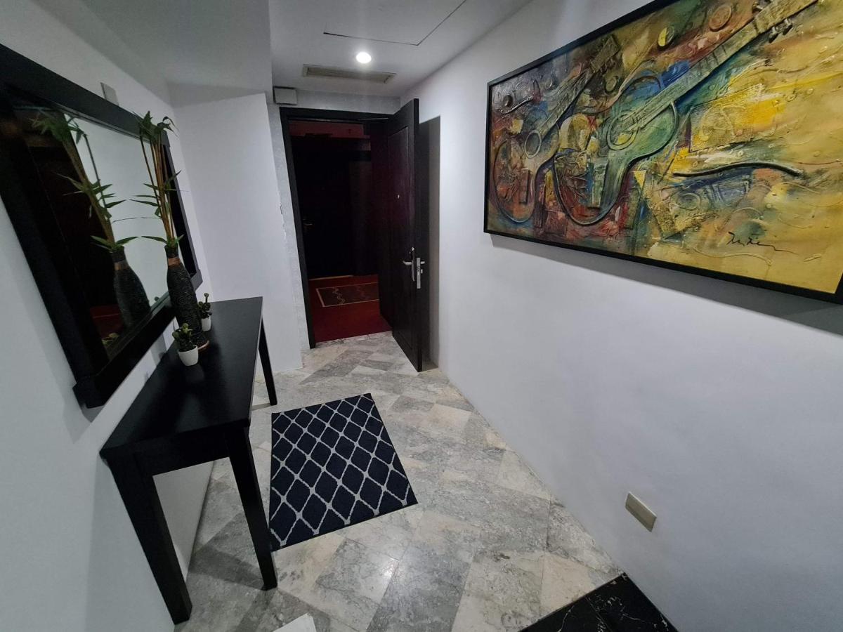 Suitetrails - Off Walking St Executive Suite