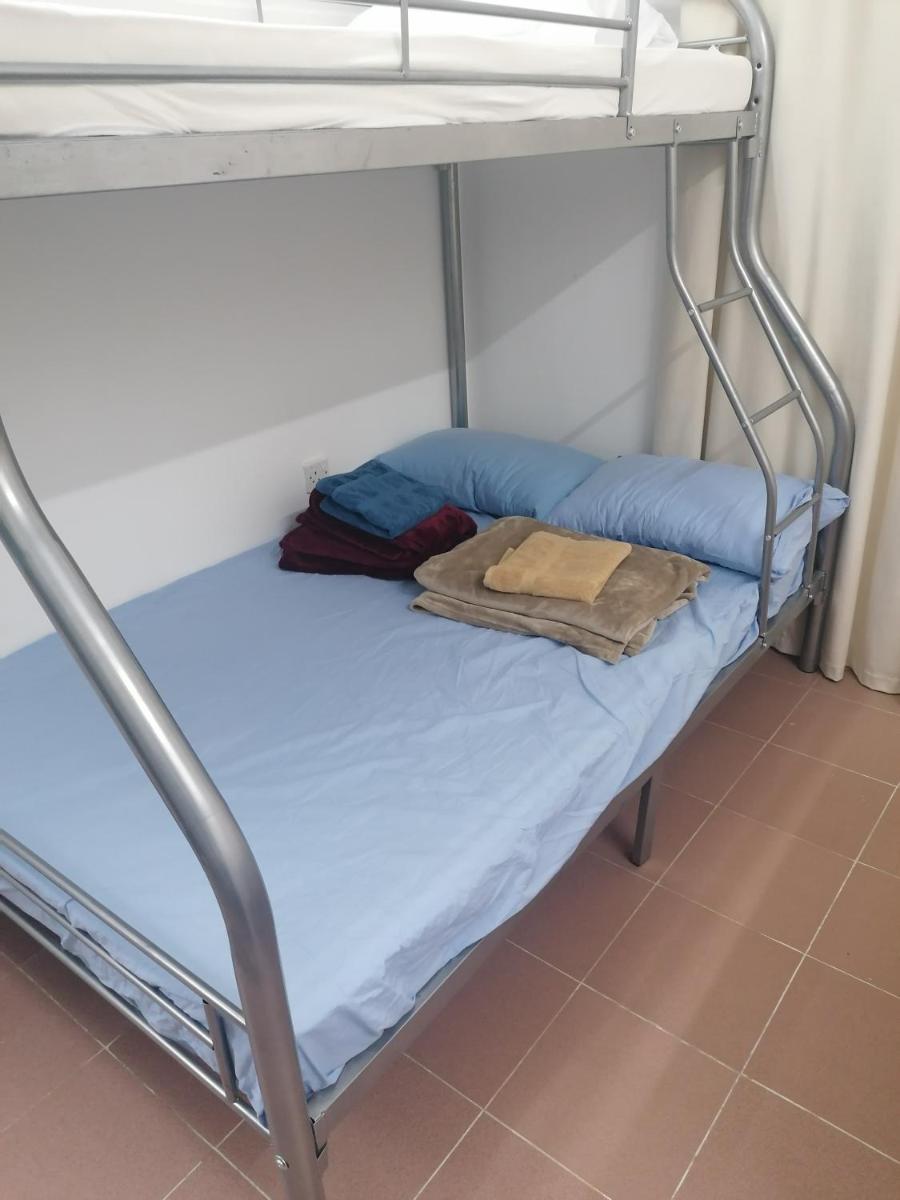 Hostel - Housity