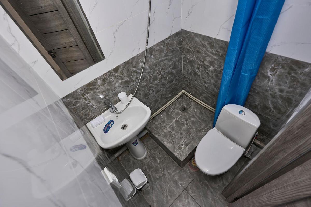 Apart 33 - Housity