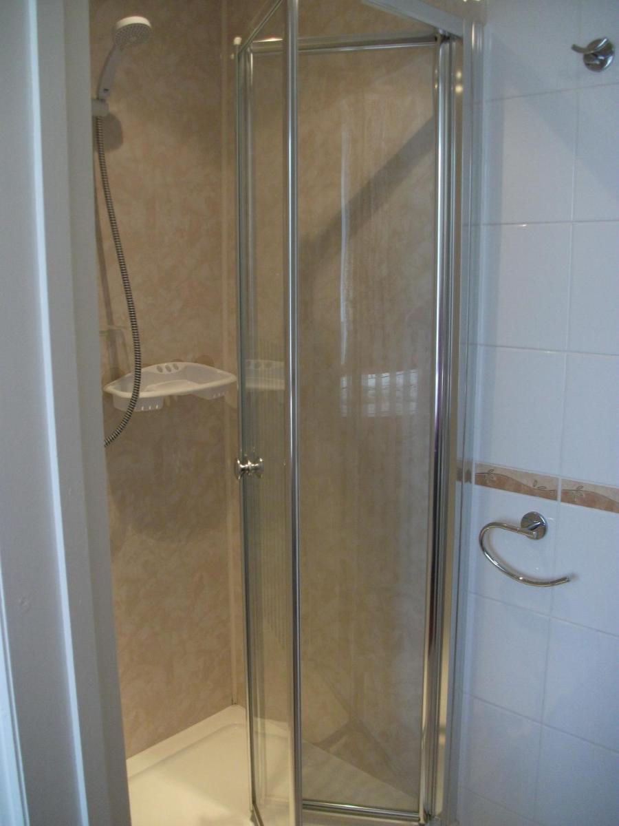 Grosvenor House Hotel - Housity