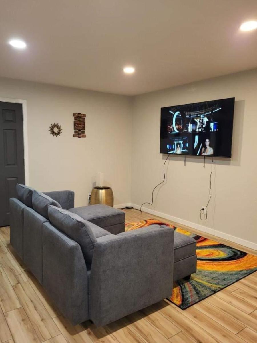 Your Phoenix Cozy Home Away From Home! - Housity
