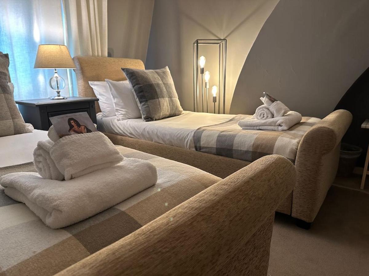 Meadow Cottage - Housity