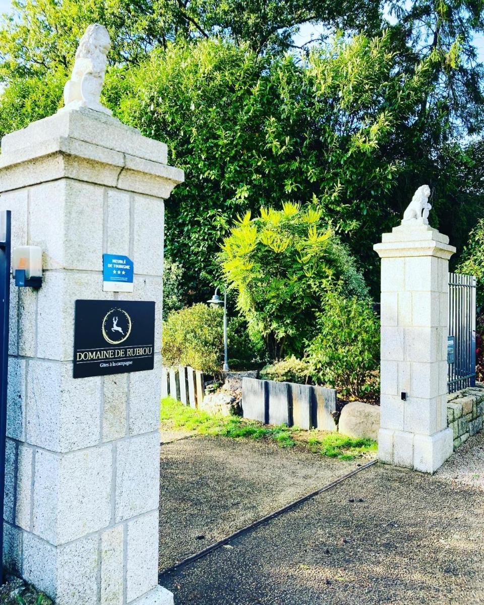 Suitetrails - Gîte de charme avec piscine - Domaine de Rubioù