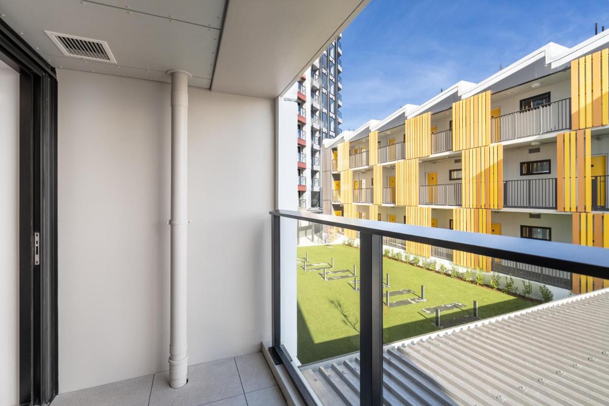 1-bedroom unit in CBD with pool - Housity