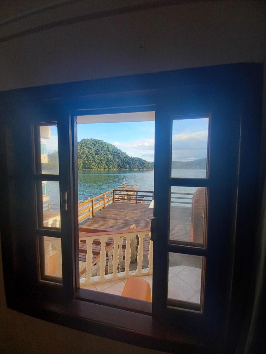 Casa a beira mar com Píer - Junqueira, Mangaratiba RJ - Housity