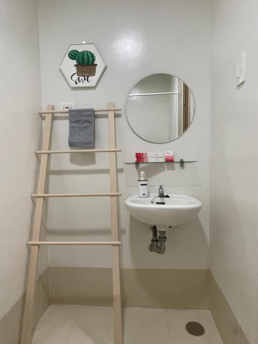 Euphoria Staycation at SMDC Trees Residences - Housity