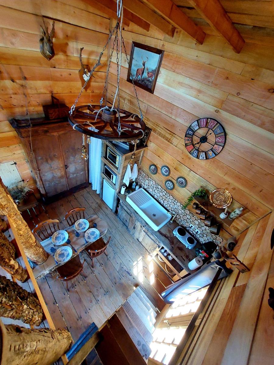 Cabane insolite TOUT CONFORT Chalet Gites Luzy Morvan Bourgogne - Housity