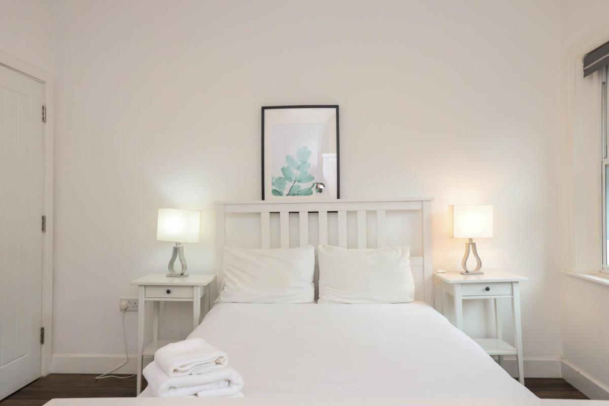 Serviced Apartments In Liverpool City Centre - L1 Boutique by Happy Days - Housity