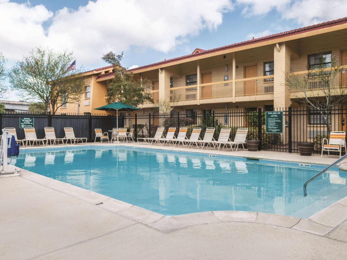 La Quinta Inn by Wyndham New Orleans West Bank / Gretna - Housity