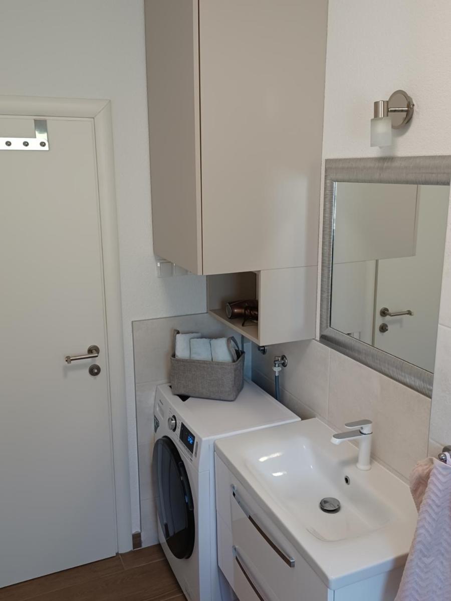 Apartment Adria Relax with private heated pool - Hizvo