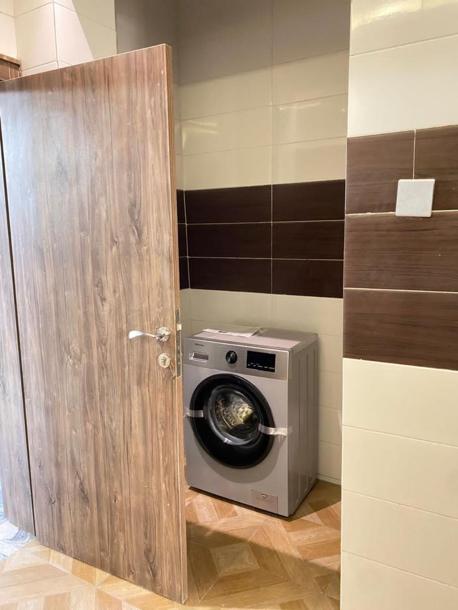 3 Bedroom Comfy Apartment - Housity