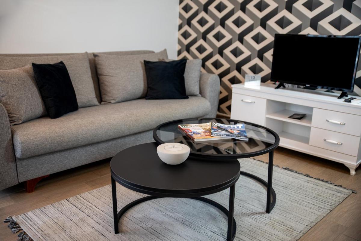 12 rooms hotel - Housity