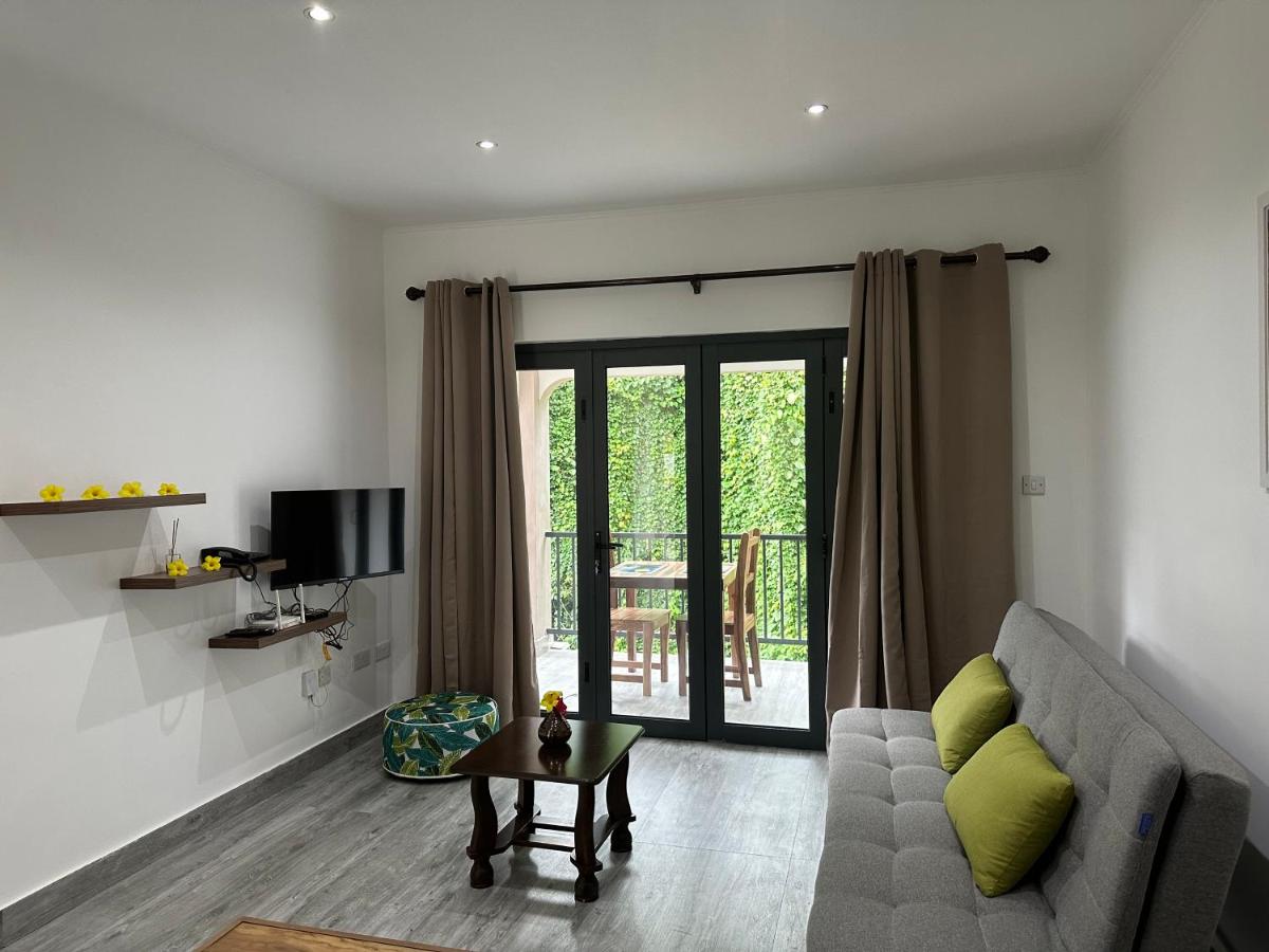 Jasmine Stay Self-Catering Apartments - Housity