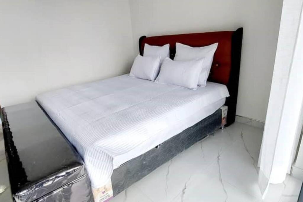 Chichi Luxurious - Kudu - Housity