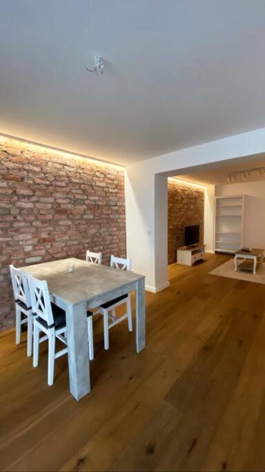 EXKLUSIVE 2-Zimmer Wohnung am Osterdeich mit Stil - Housity