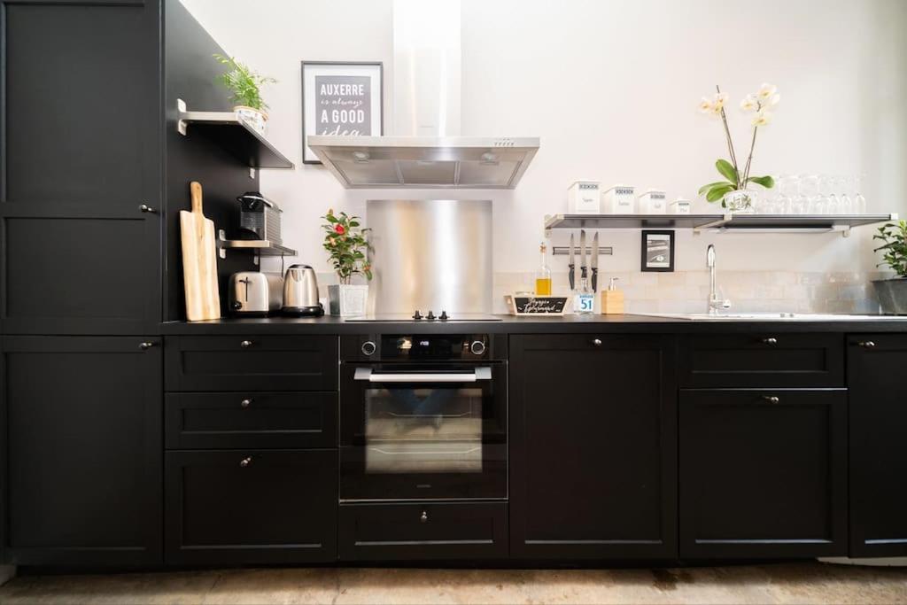 Maison des Pilastres au cœur d'Auxerre - Housity