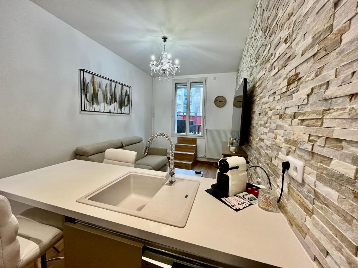 Guest-K Peretto Netfix-Balcon-Free Parking - Housity