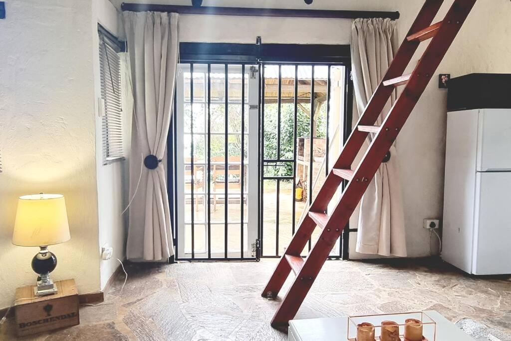 The Loft: Cosy 1 Bed Loft W/ Amazing View and Pool - Housity