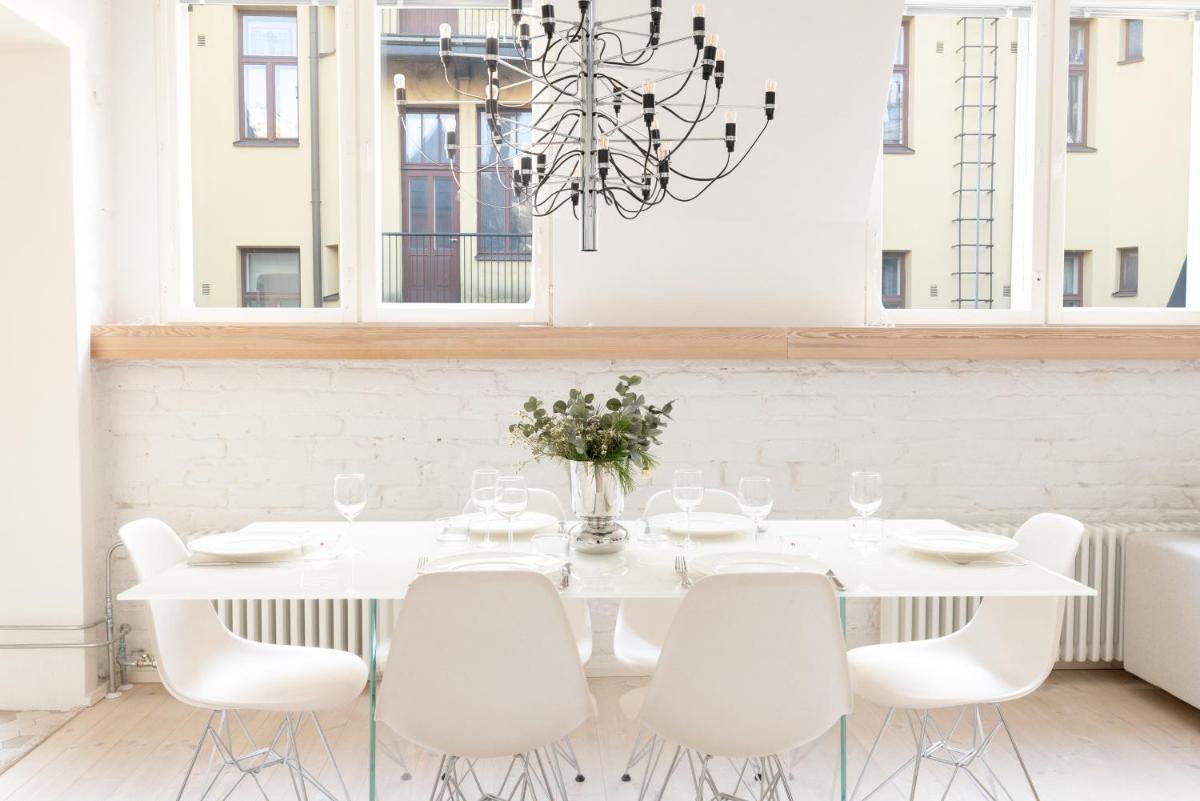 Suitetrails - 2ndhomes Stunning and Luminous 2BR Loft House w Sauna in Eira