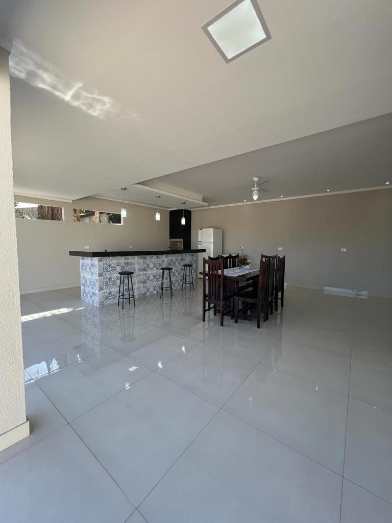 CASA DE FÉRIAS - Housity