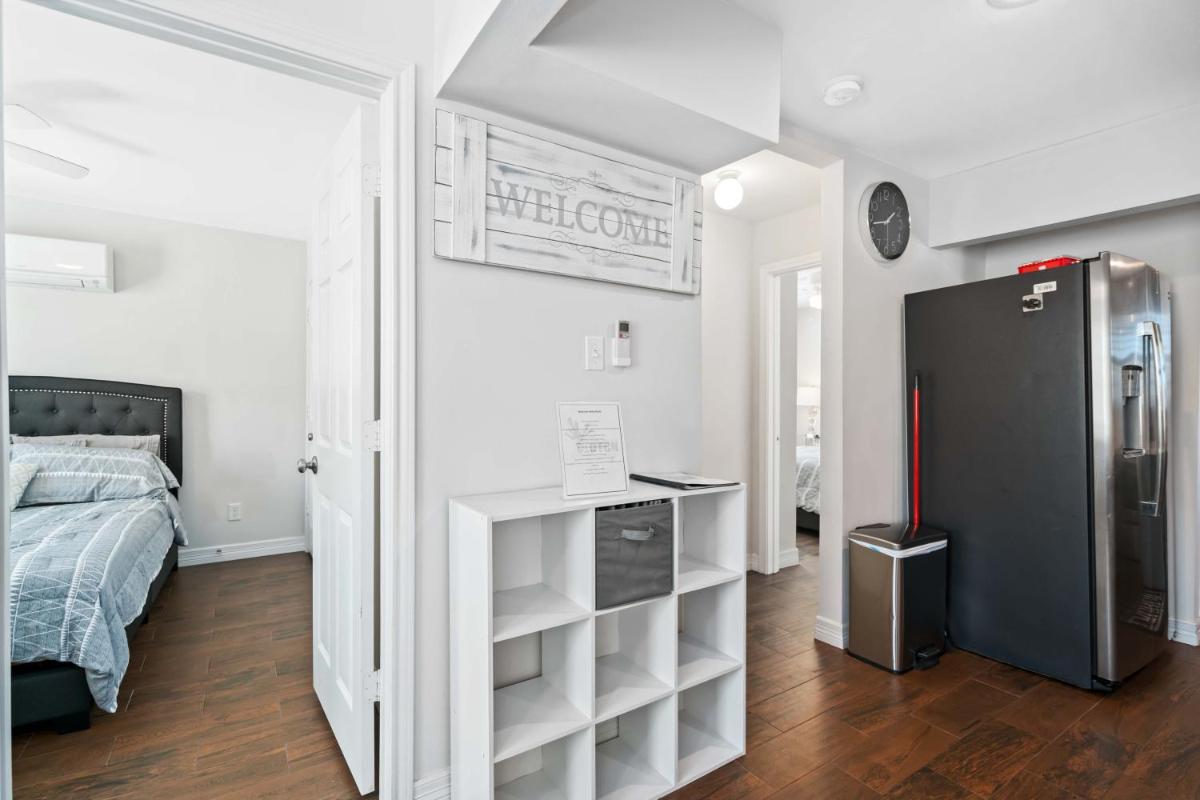 Stunning & Vibrant APT 7 Min From TX Med Center - Housity
