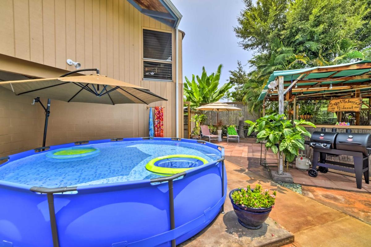 Kailua-Kona Home with Tiki Bar - Walk to Beach! - Housity