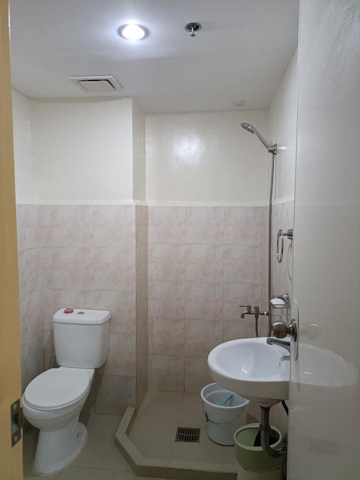 Davao5RSuites Condo - Housity