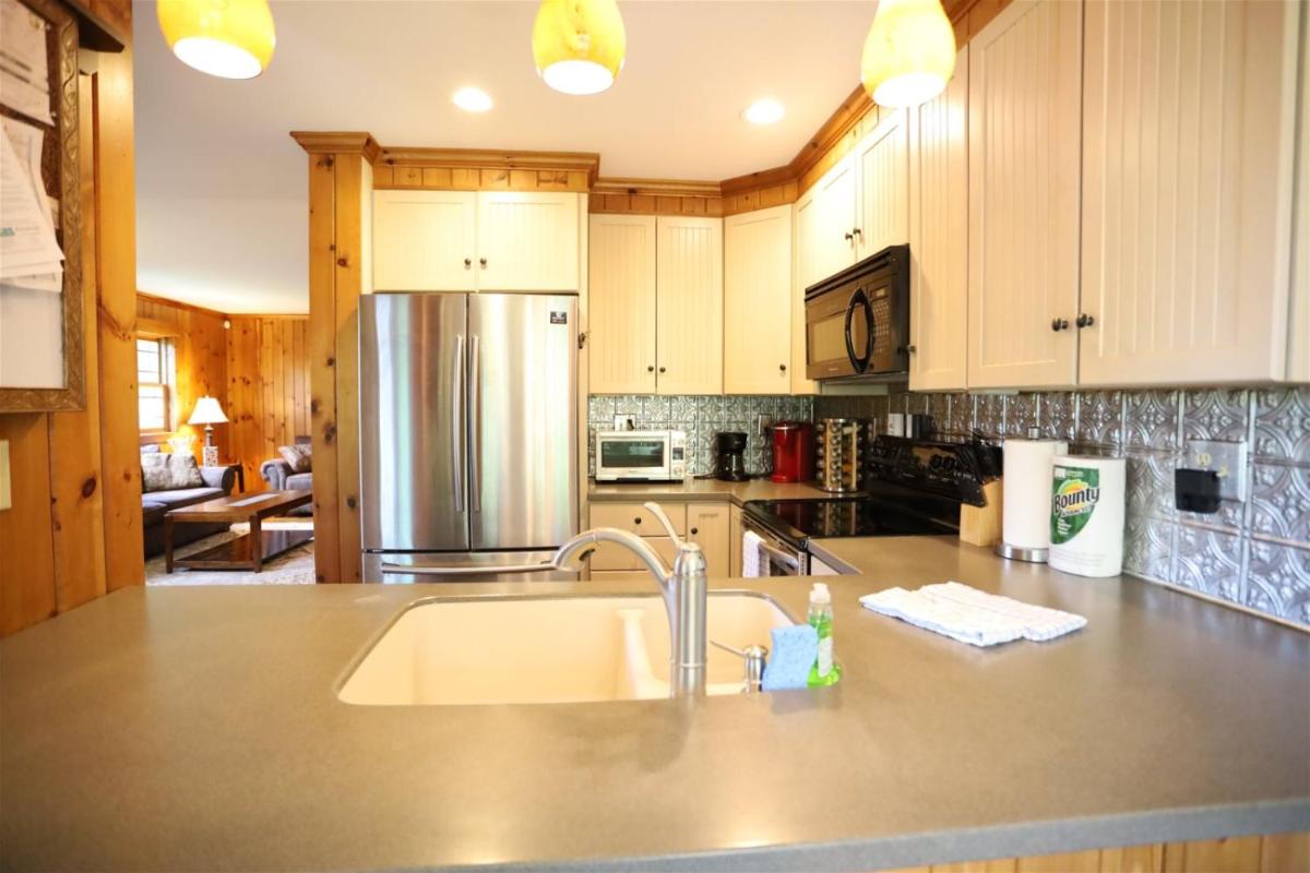 Private Pet Friendly 4 Bedroom Deluxe Vacation Home, Close To Waterville Valley Resort! - Wv68t - Housity