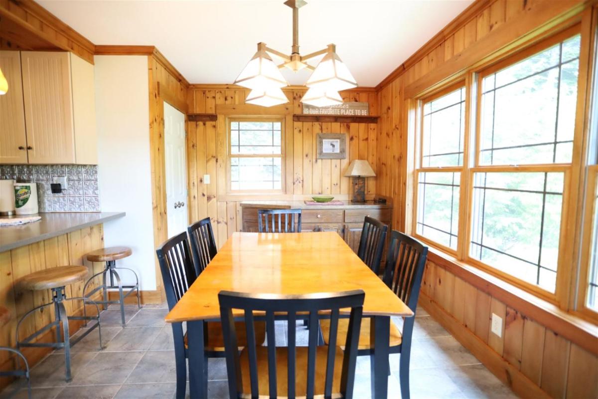Private Pet Friendly 4 Bedroom Deluxe Vacation Home, Close To Waterville Valley Resort! - Wv68t - Housity