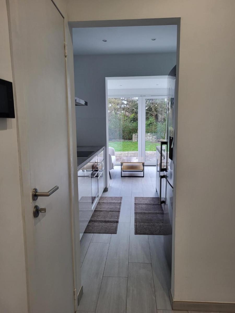 Villa Bed & Garden - Housity