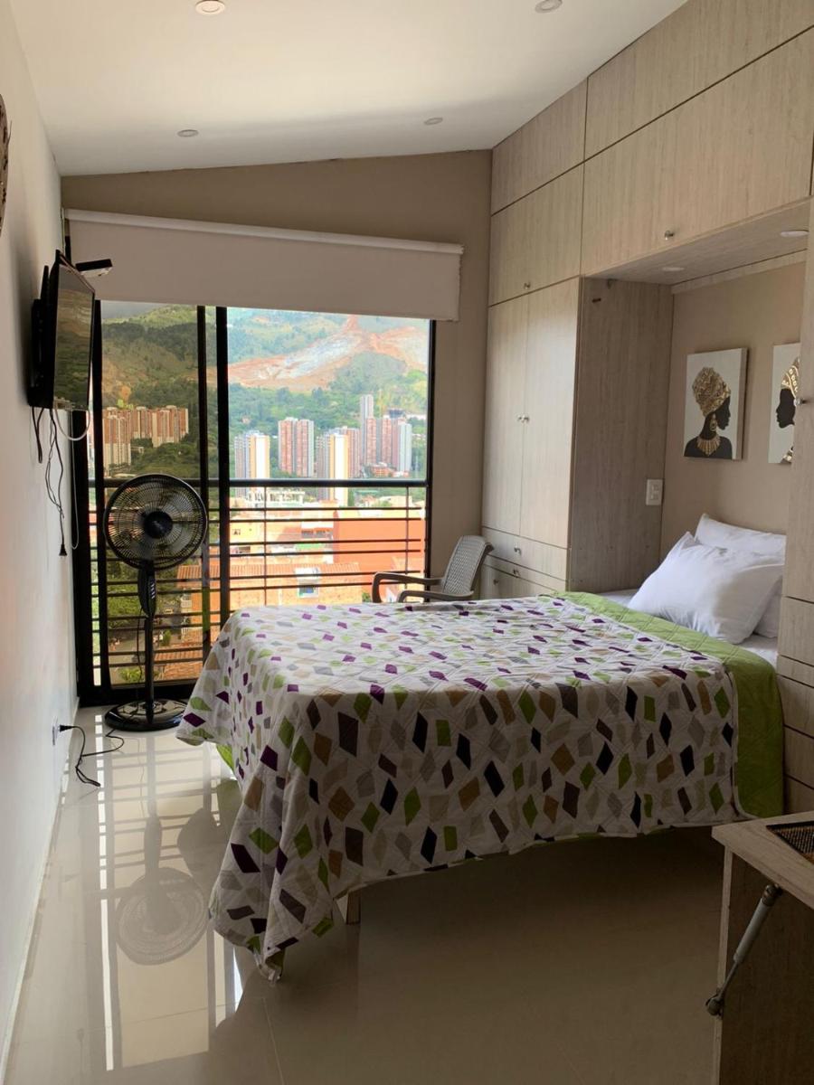 Apartamentos Tipo Loft Cerca a la Estacion del Metro - Housity