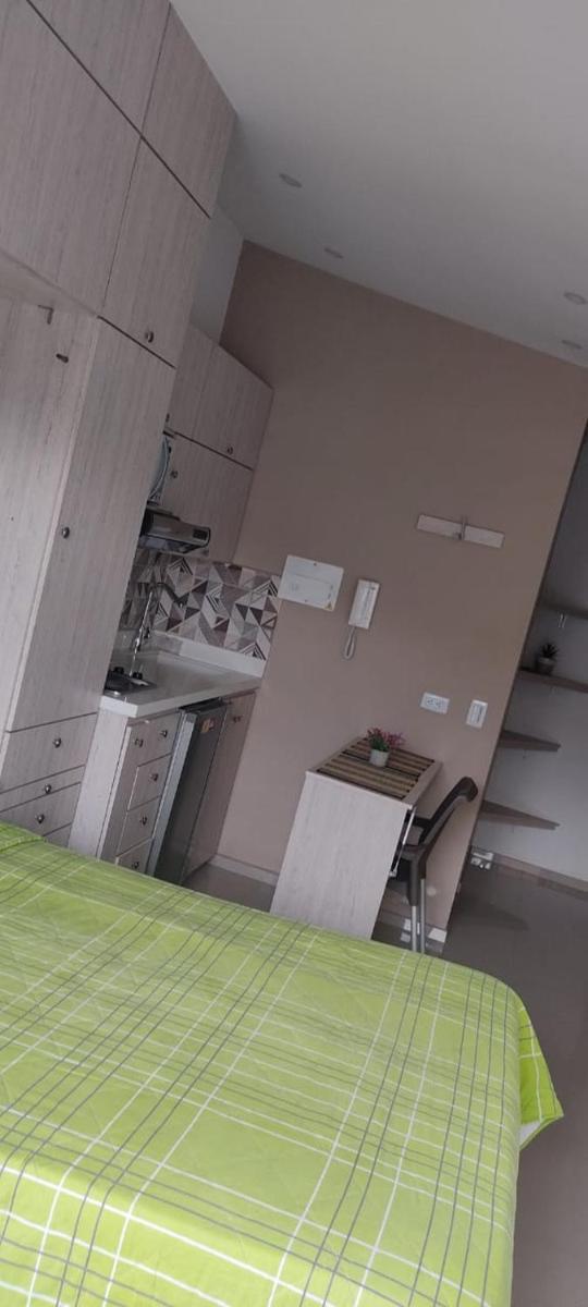 Apartamentos Tipo Loft Cerca a la Estacion del Metro - Housity