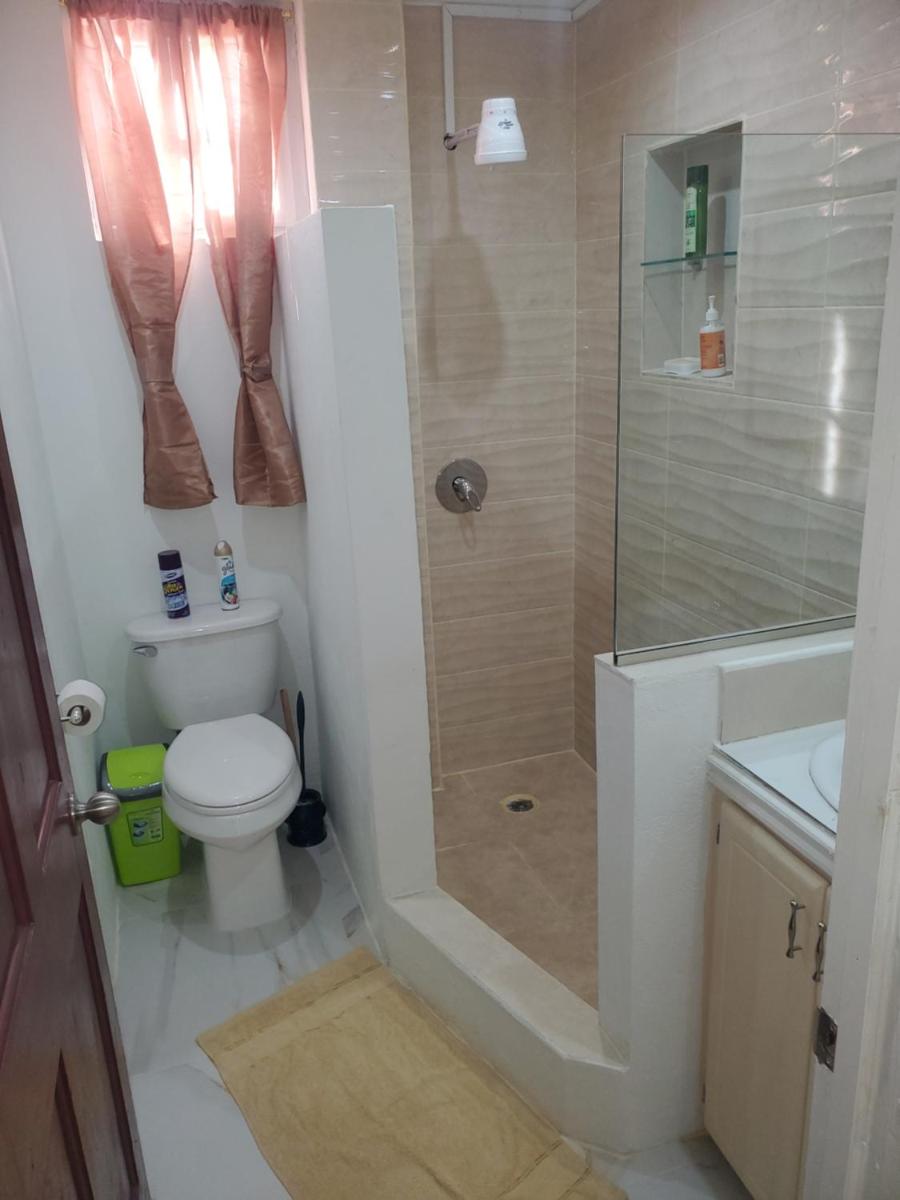 Paradise Living Apartment - Housity