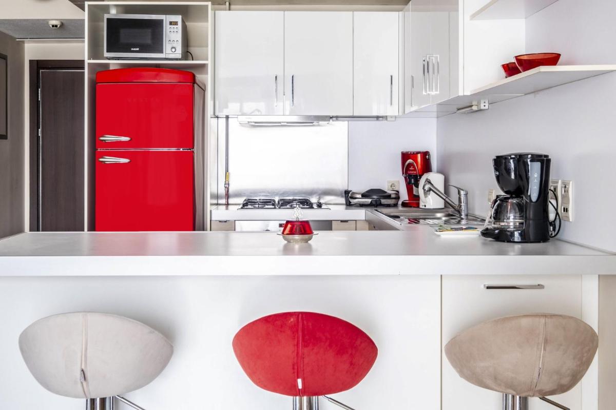 Luxury Residence Flat in Atasehir - Housity