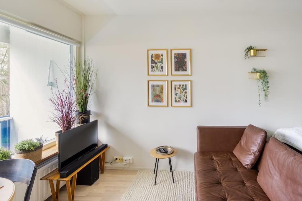 Eastend Pearl - Studio with great kitchen - subway and shops near - Housity