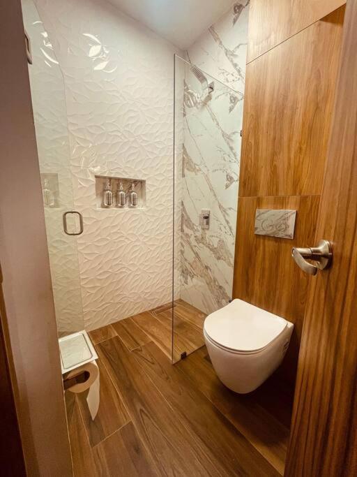 Hermoso departamento céntrico con Increíble vista - Housity