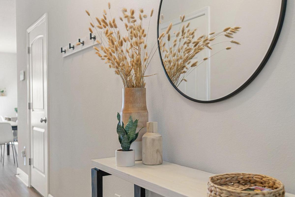 Scenic Pointe - Housity