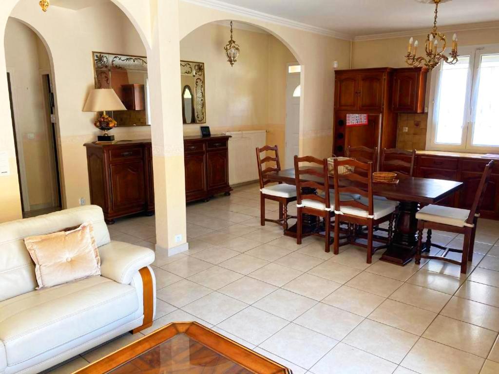 Villa - Domaine de la source - Housity