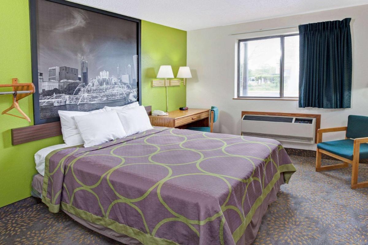Super 8 by Wyndham Mokena/Frankfort /I-80 - Housity
