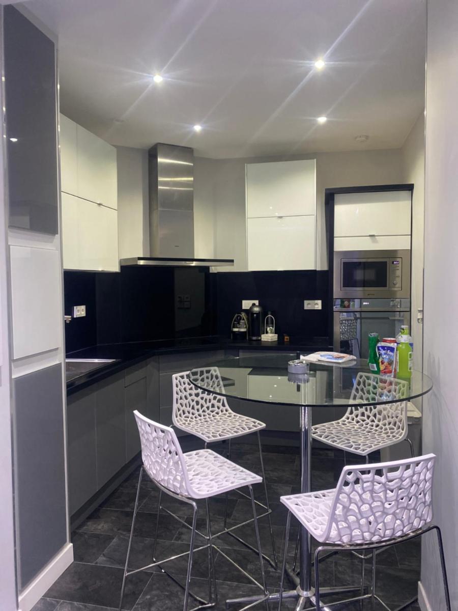 LuxuryHome - Housity