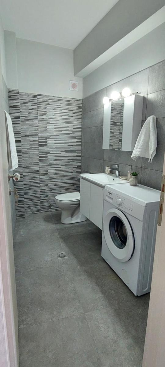 Three Olives House - Housity