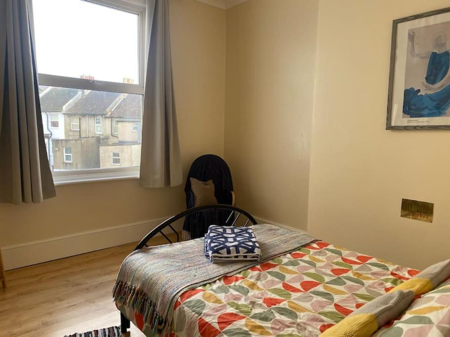Large Bright apartment - Housity