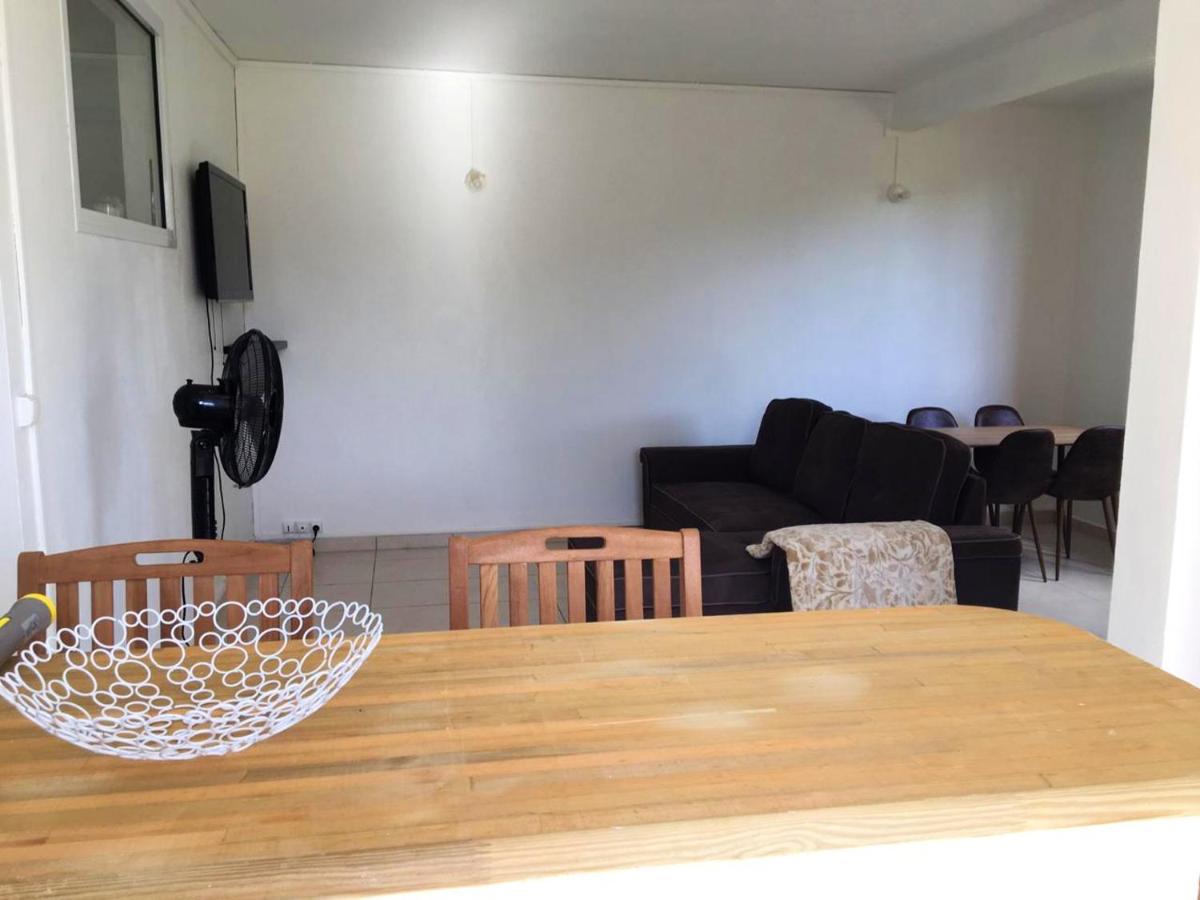 Maison de 2 chambres avec jardin clos et wifi a Bouillante a 2 km de la plage - Housity