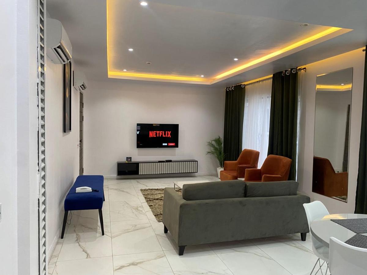 The Pelican Restaurant & Apartments - Housity