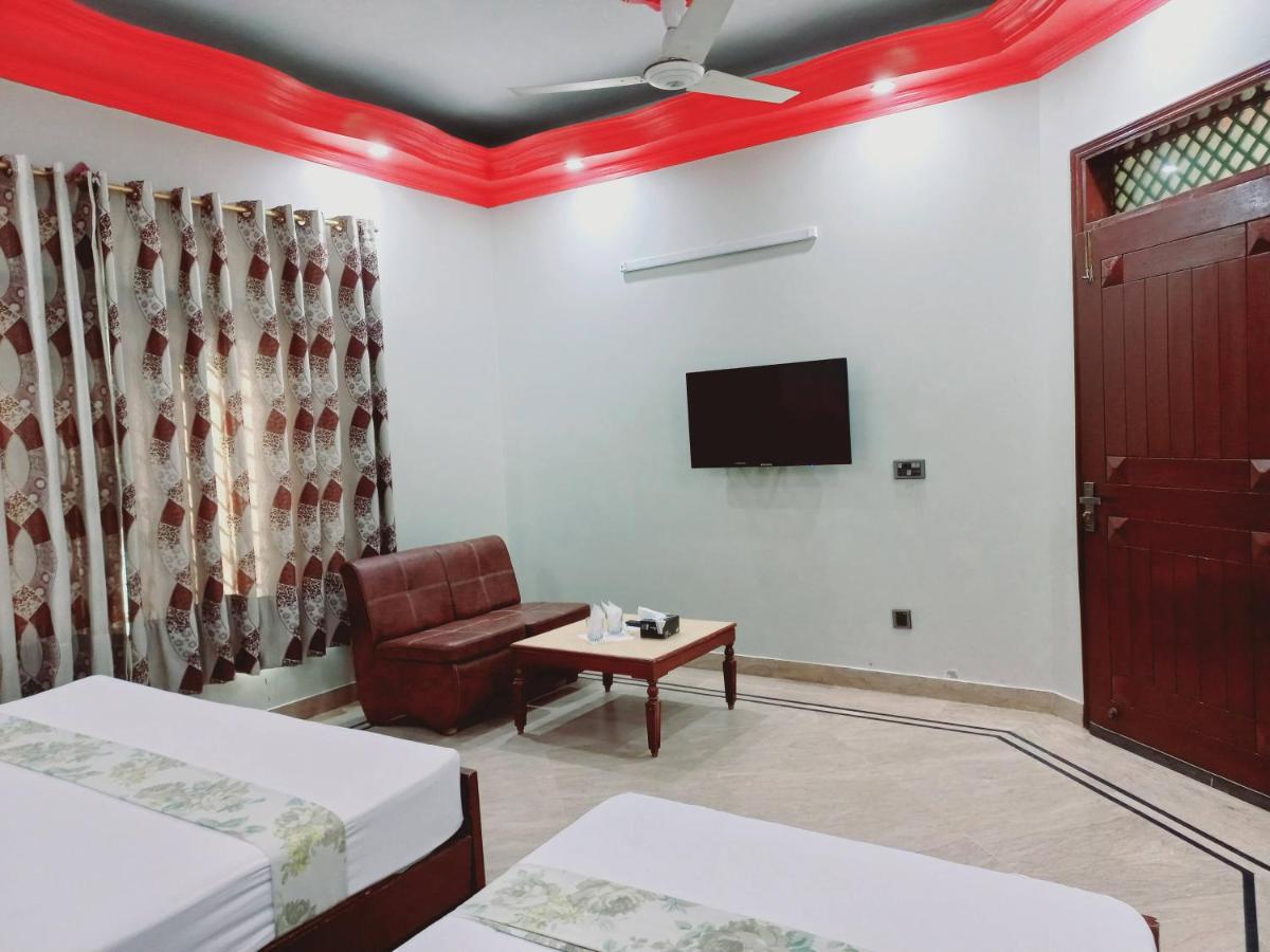 Cosy Inn Guest House Karachi - Housity